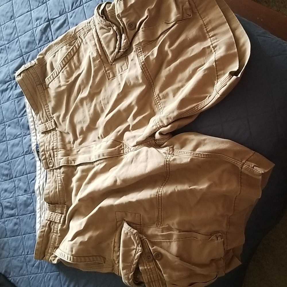 Men's cargo shorts